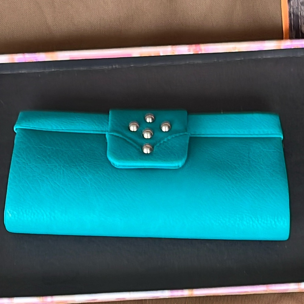Turquoise clutch